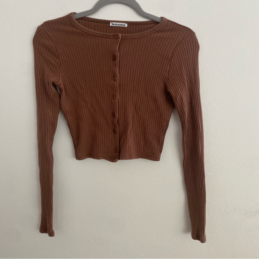 REFORMATION BROWN RIBBED KNIT CROPPED LONG SLEEVE BUTTON DOWN TOP SIZE SMALL